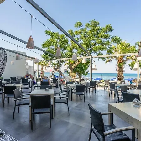 Lido Star Szálloda 3*